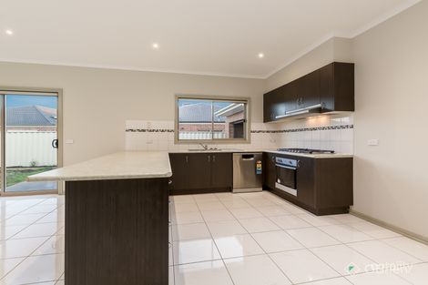 Property photo of 9 Nevis Place Taylors Hill VIC 3037