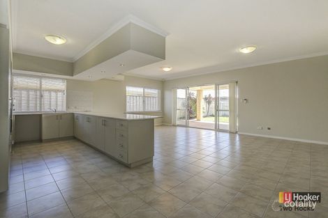 Property photo of 61 Lindsay Beach Boulevard Yanchep WA 6035