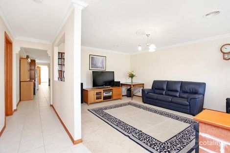 Property photo of 27 Frances Browne Way Tarneit VIC 3029