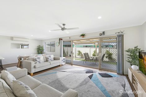 Property photo of 8 Nigella Circuit Hamlyn Terrace NSW 2259