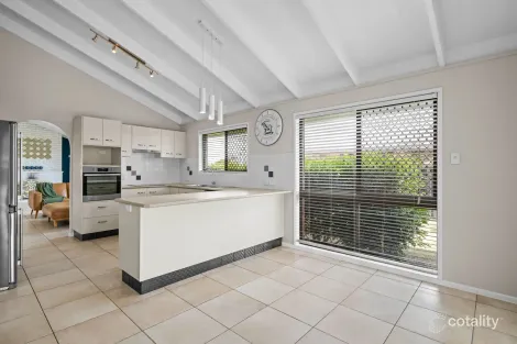 Property photo of 24 Hibiscus Street Flinders View QLD 4305
