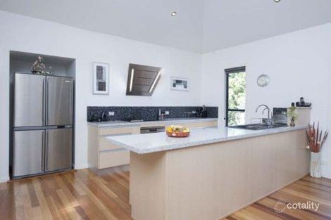 Property photo of 32 Hardy Avenue Ocean Shores NSW 2483