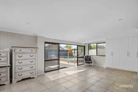 Property photo of 24 Hibiscus Street Flinders View QLD 4305