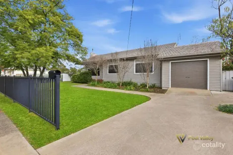 2b David St, South Tamworth, NSW 2340