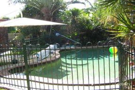 16 Fifth Ave, Scarborough, QLD 4020