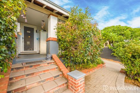 Property photo of 17 Stuart Street Greenmount WA 6056