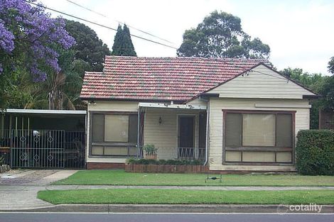 14 Wolumba St, Chester Hill, NSW 2162