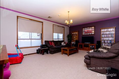 Property photo of 32 Kanimbla Crescent Craigmore SA 5114