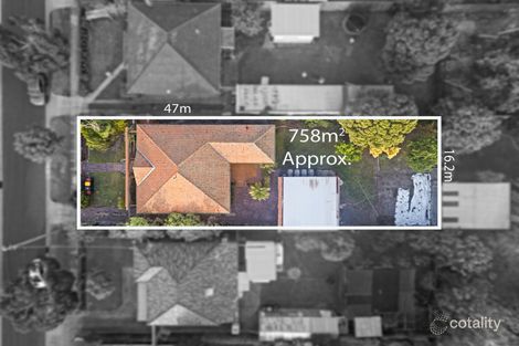 Property photo of 32 Calembeena Avenue Hughesdale VIC 3166