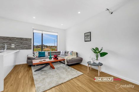 Property photo of 6/40A Tesselaar Road Wollert VIC 3750