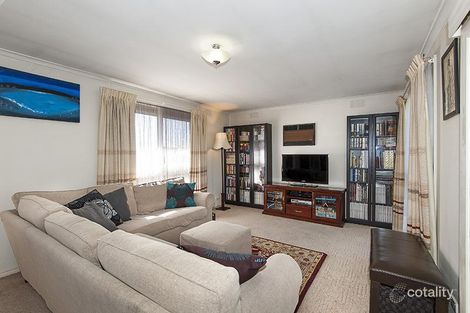 Property photo of 5 Outlook Rise Bundoora VIC 3083