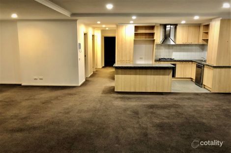 14/3-4 Sovereign Point Ct, Doncaster, VIC 3108