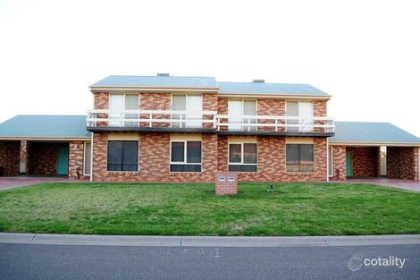 25 Dunvarleigh Cres, Griffith, NSW 2680