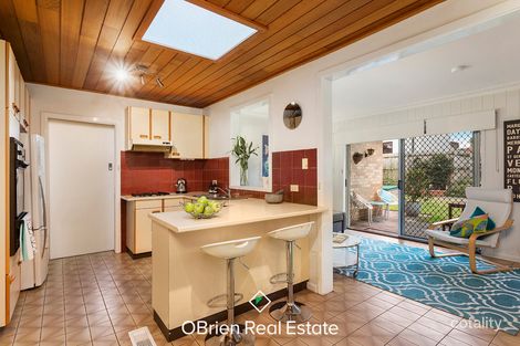 Property photo of 10 Friendship Square Cheltenham VIC 3192