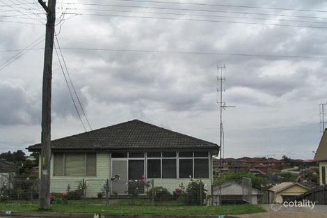 47 Weringa Ave, Lake Heights, NSW 2502