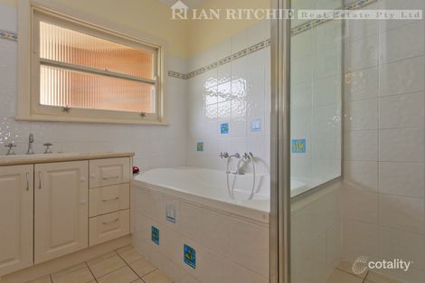 Property photo of 701 Stedman Crescent Albury NSW 2640