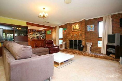 Property photo of 3 Green Gully Close Keilor Downs VIC 3038