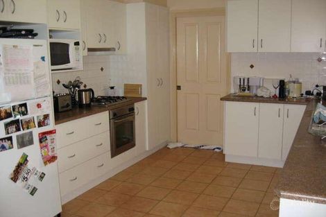 Property photo of 4 Yarraga Place Hillvue NSW 2340