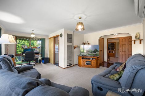 Property photo of 11 Philip Court Pakenham VIC 3810