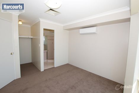 Property photo of 16 Mulgrave Loop Mindarie WA 6030