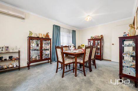 Property photo of 16 Becker Close Melton West VIC 3337