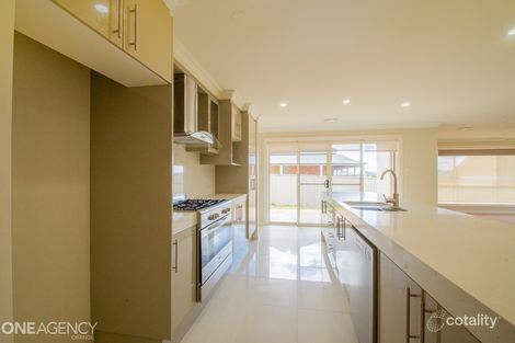 Property photo of 24 George Weily Place Orange NSW 2800