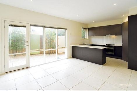 Property photo of 3/10 Pines Grove Oak Park VIC 3046