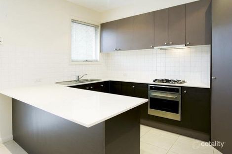 Property photo of 3/10 Pines Grove Oak Park VIC 3046