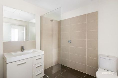 Property photo of 11/881 Doncaster Road Doncaster East VIC 3109