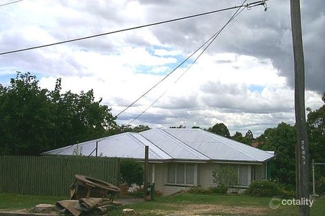 16 Oakey St, Stafford Heights, QLD 4053