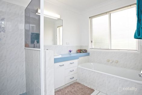 Property photo of 11 Makena Crescent Birkdale QLD 4159
