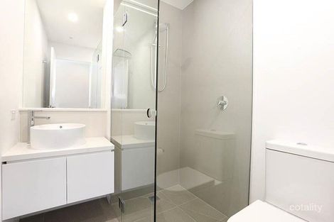 Property photo of 213/5 Sovereign Point Court Doncaster VIC 3108