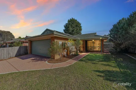 Property photo of 25 Pommel Street Pakenham VIC 3810