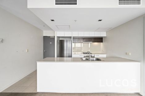 Property photo of 2502/100 Harbour Esplanade Docklands VIC 3008