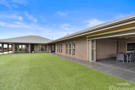 Property photo of 26 Dean Drive Orange NSW 2800