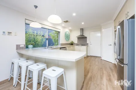 Property photo of 30 Beechwood Circle Aveley WA 6069