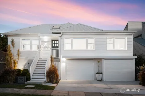 Property photo of 29 Ocean View Road Freshwater NSW 2096