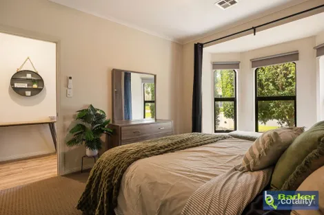 Property photo of 13 Hume Circuit Eyre SA 5121