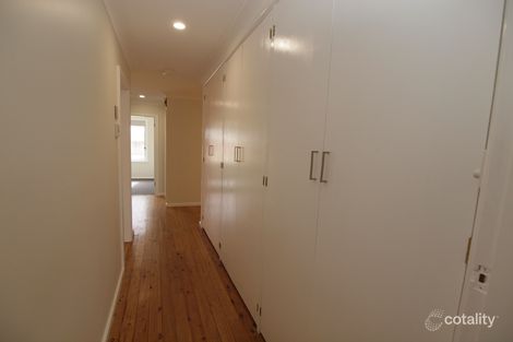Property photo of 3 Benelong Place Orange NSW 2800