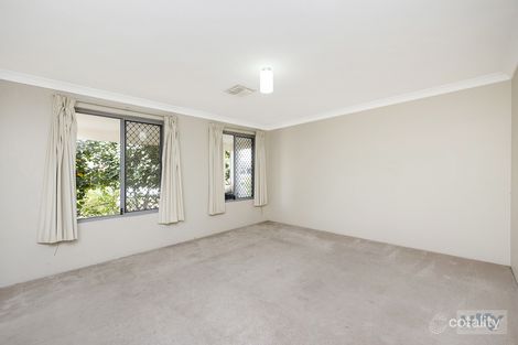 Property photo of 25 Quincy Loop Iluka WA 6028
