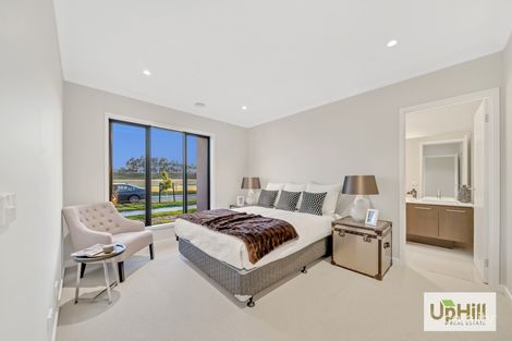 Property photo of 21 Shulze Drive Clyde North VIC 3978