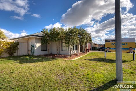 Property photo of 8 Extensa Road Wattle Grove WA 6107