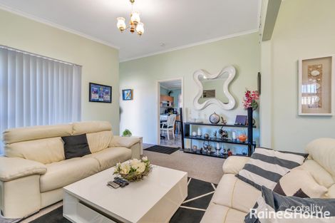 Property photo of 17 Caruso Crescent Brahma Lodge SA 5109