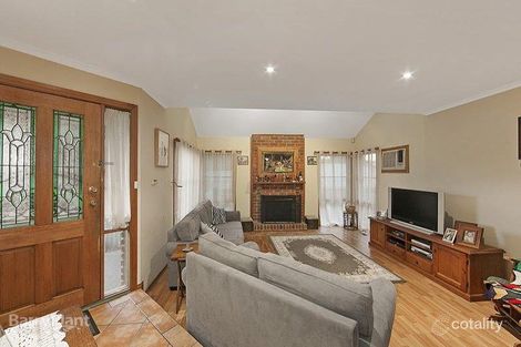 Property photo of 2 Nangwarry Court Berwick VIC 3806