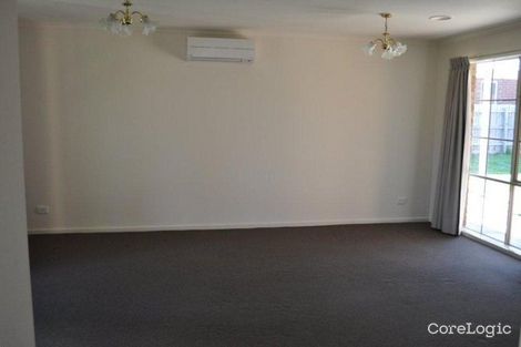 Property photo of 26 The Boulevard Gisborne VIC 3437