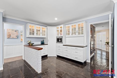 Property photo of 7 Dimond Court Leeming WA 6149