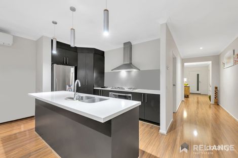 Property photo of 21 Hardwick Road Point Cook VIC 3030