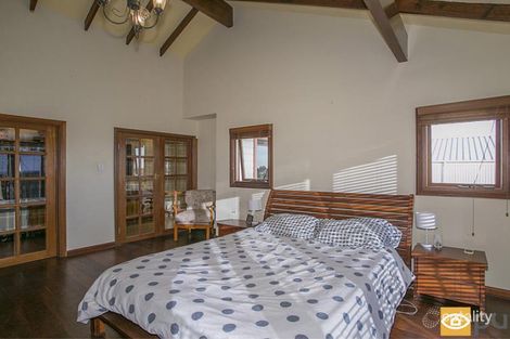 Property photo of 37 Queenscliffe Road Doubleview WA 6018