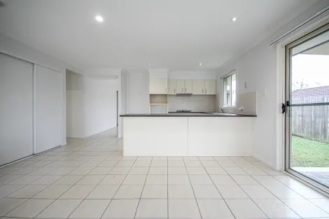 7 Rawson Ct, Holmview, QLD 4207