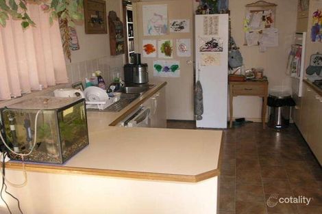 Property photo of 10 Jimbour Court Wattle Grove NSW 2173